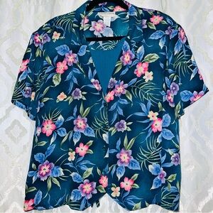 Jaclyn Smith Blue Floral Button Down Vintage Shirt
